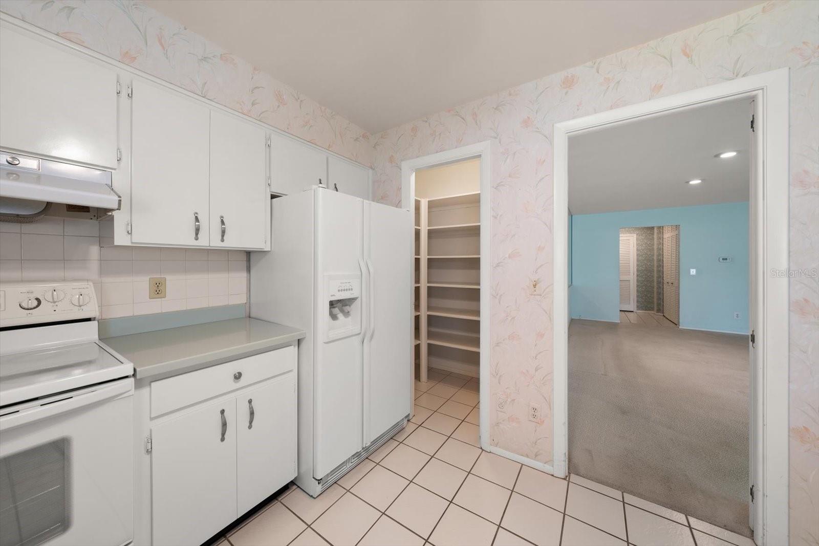 Image 14 of 53 For 100 Bluff View Drive 114a