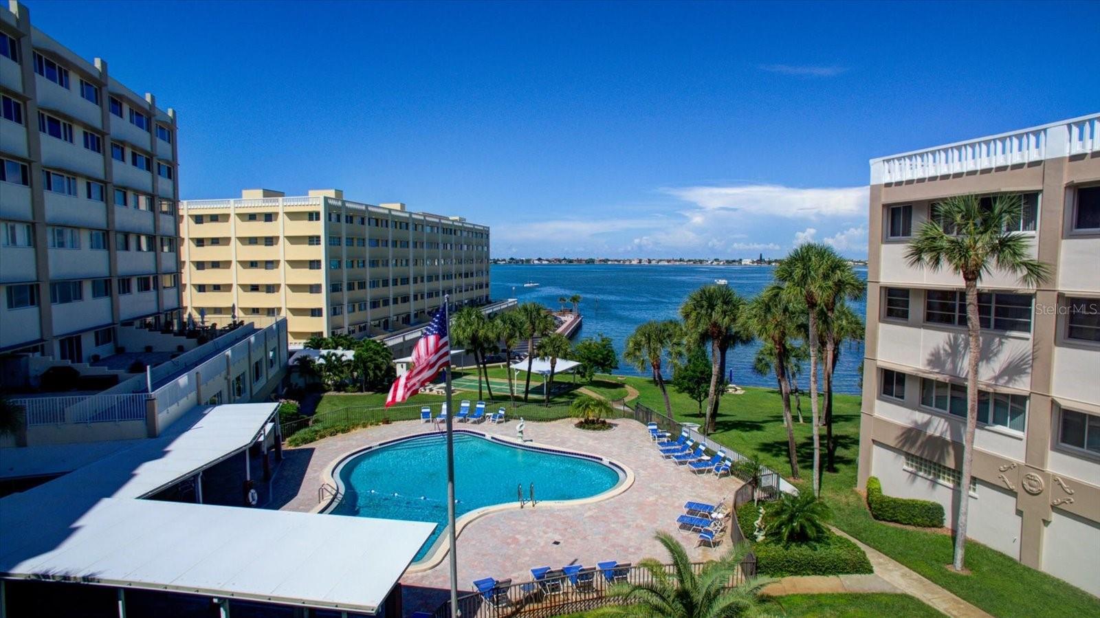 Image 42 of 53 For 100 Bluff View Drive 114a