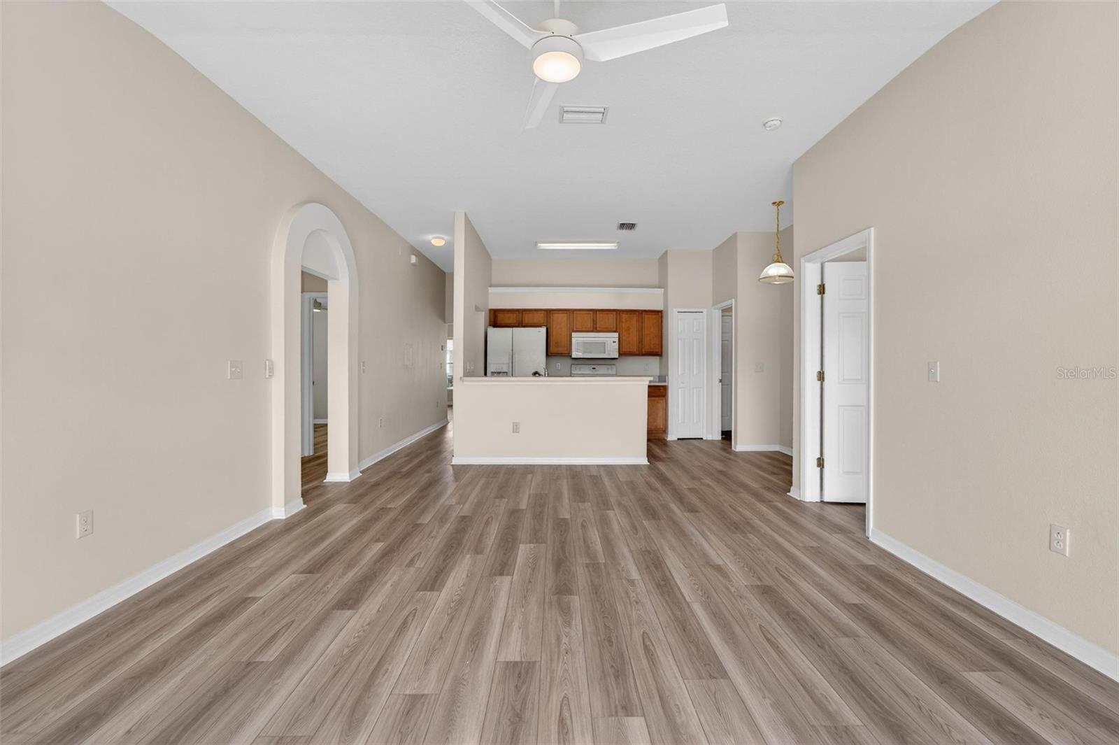 Image 11 of 35 For 2454 Harrison Place Boulevard