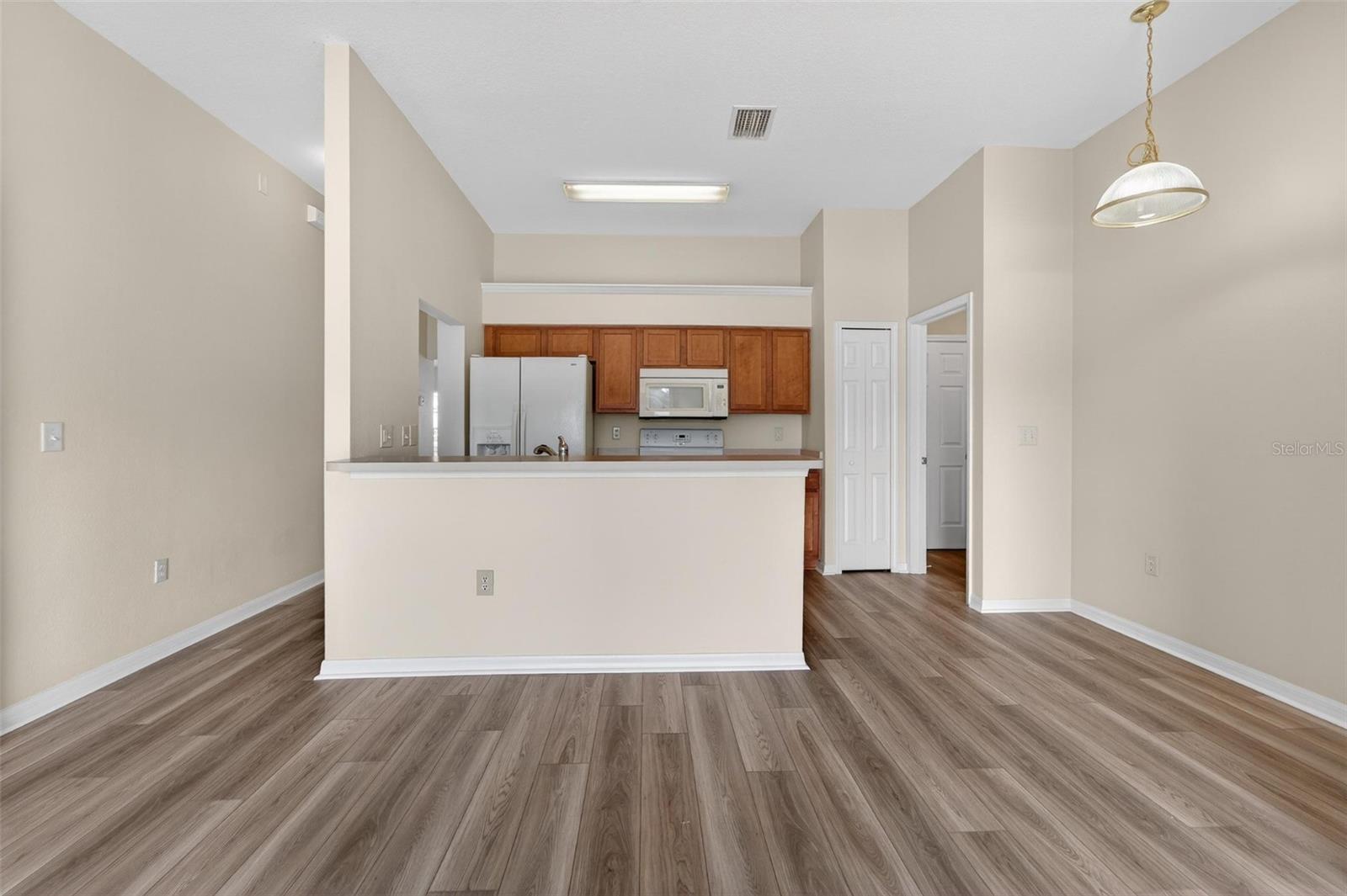 Image 12 of 35 For 2454 Harrison Place Boulevard