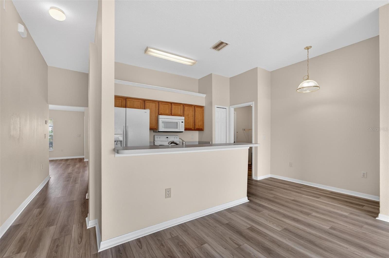 Image 13 of 35 For 2454 Harrison Place Boulevard