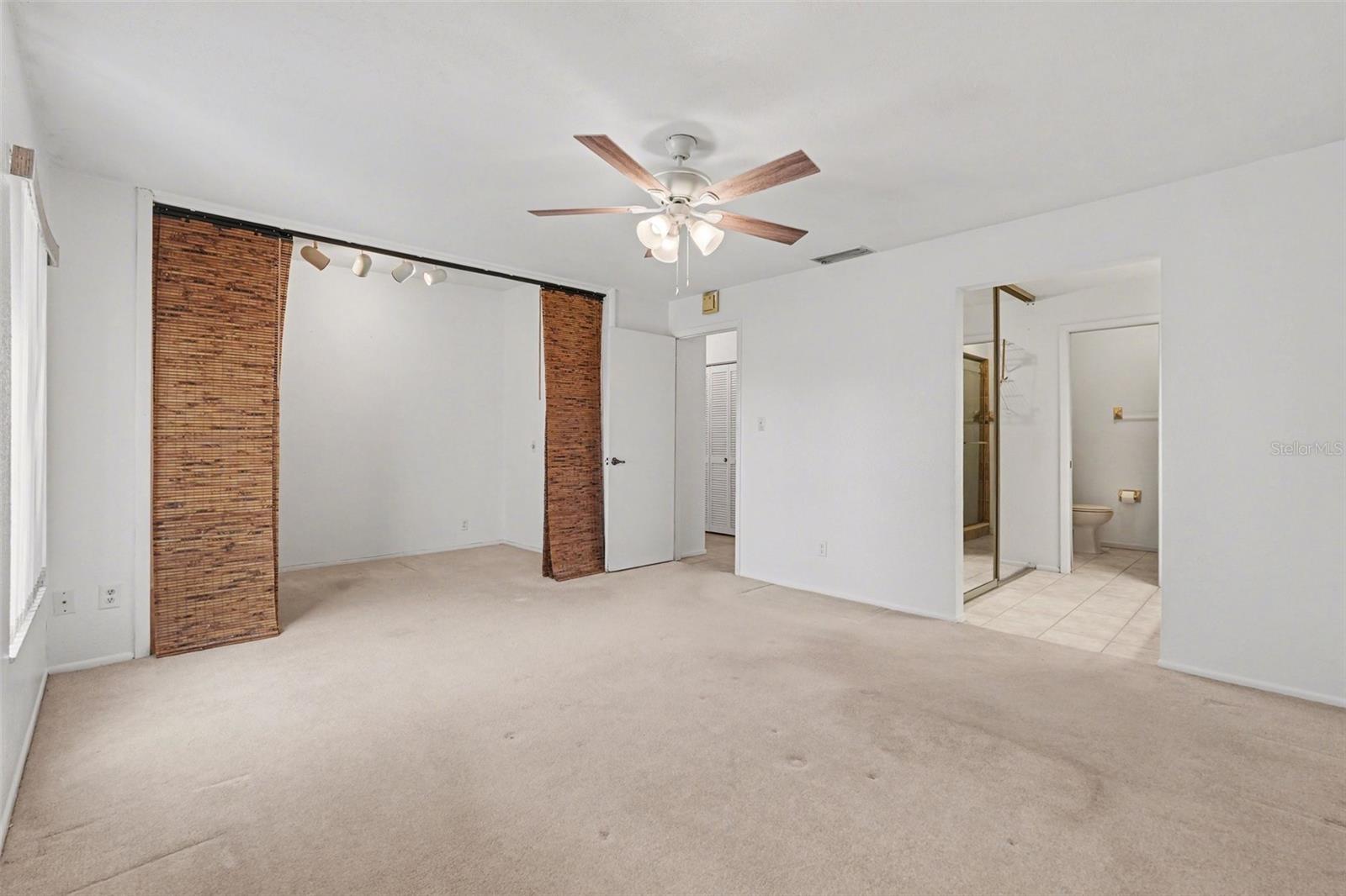 Image 17 of 35 For 105 Dorado Court