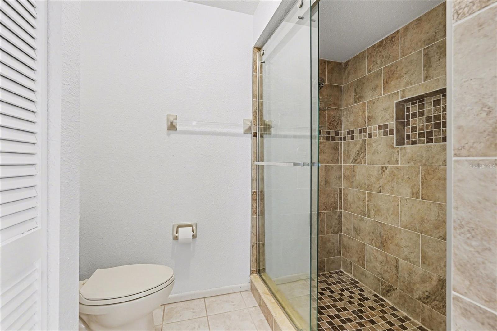 Image 21 of 35 For 105 Dorado Court