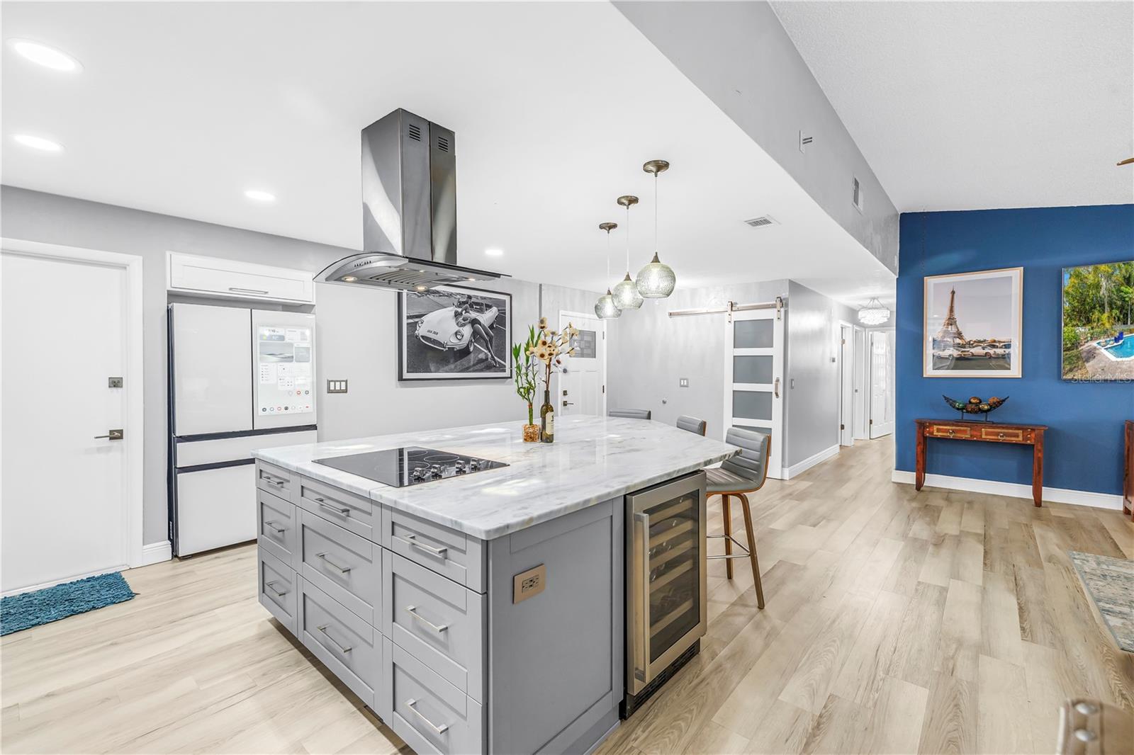 Image 12 of 47 For 6821 Circle Creek Dr