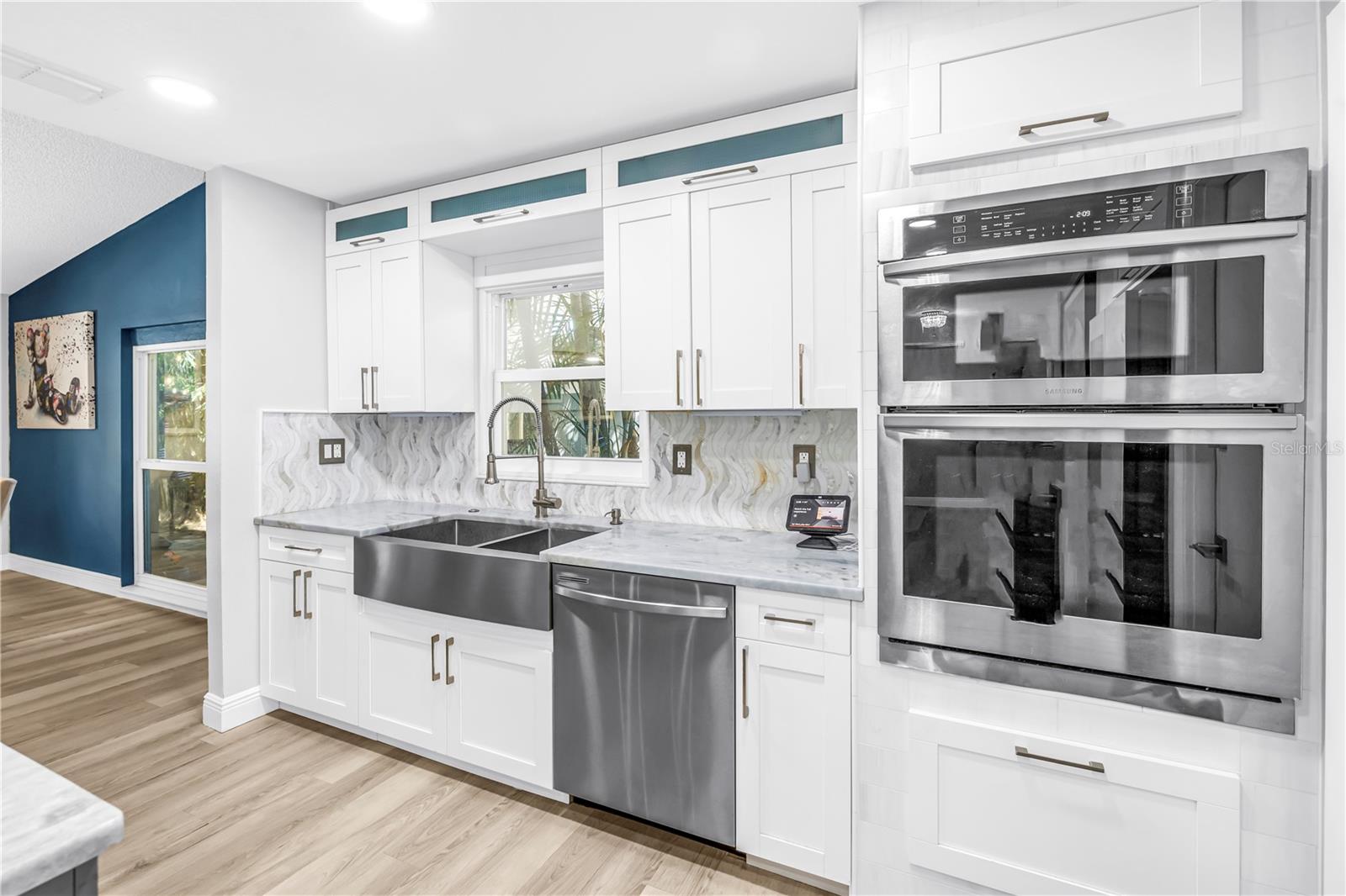 Image 8 of 47 For 6821 Circle Creek Dr