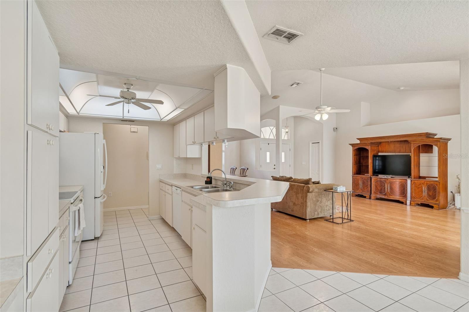 Image 25 of 99 For 16402 Fringe Tree Drive