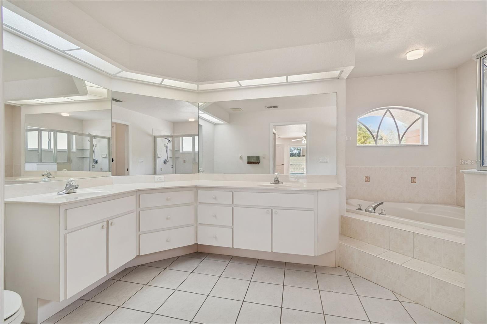 Image 35 of 99 For 16402 Fringe Tree Drive