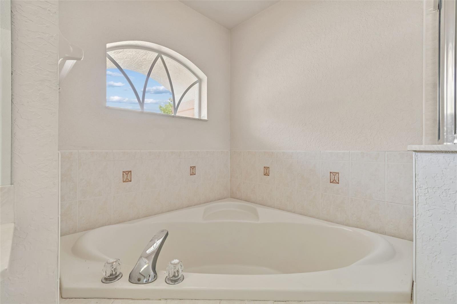 Image 37 of 99 For 16402 Fringe Tree Drive