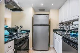 Image 11 of 29 For 6157 Midnight Pass Road A51