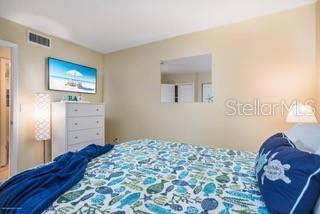 Image 14 of 29 For 6157 Midnight Pass Road A51