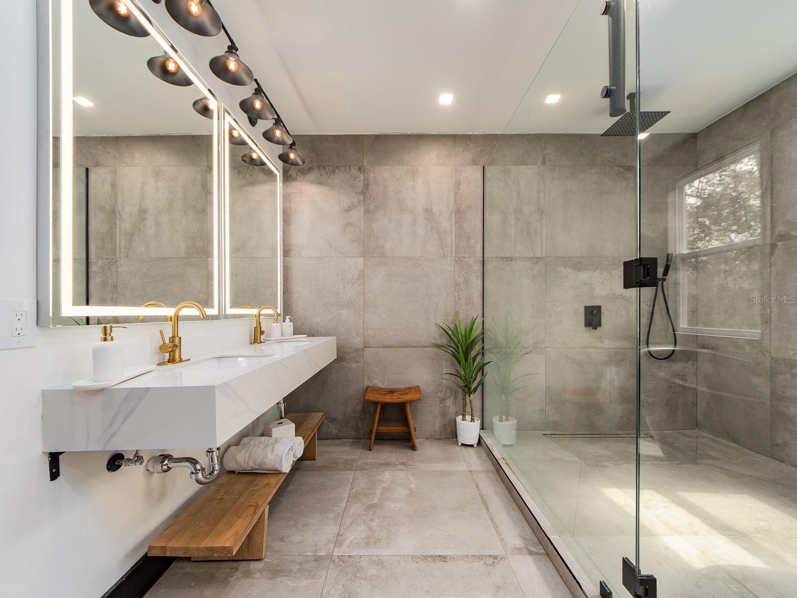 Image 14 of 51 For 1064 Sylvia Lane