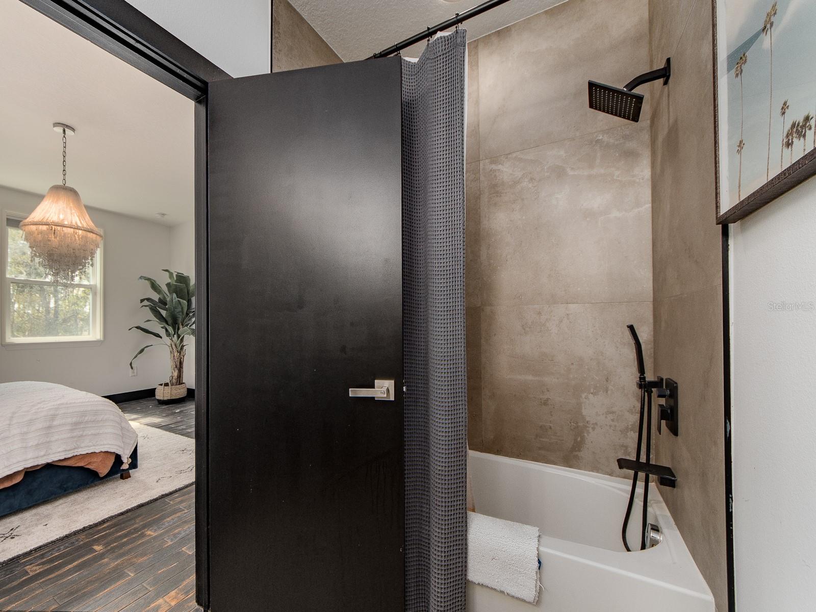 Image 22 of 51 For 1064 Sylvia Lane