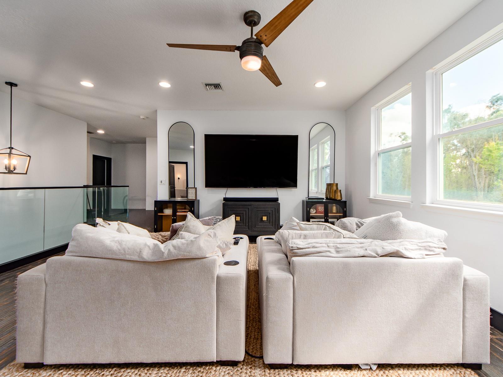 Image 25 of 51 For 1064 Sylvia Lane