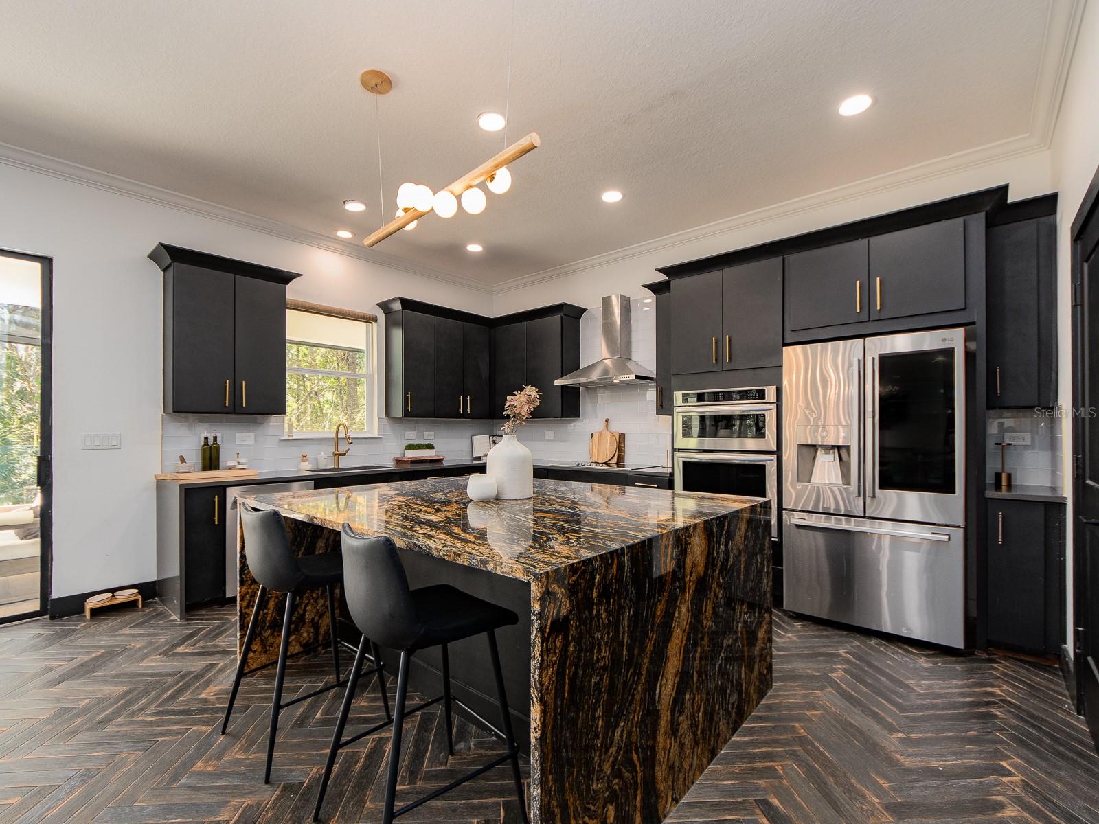 Image 38 of 51 For 1064 Sylvia Lane