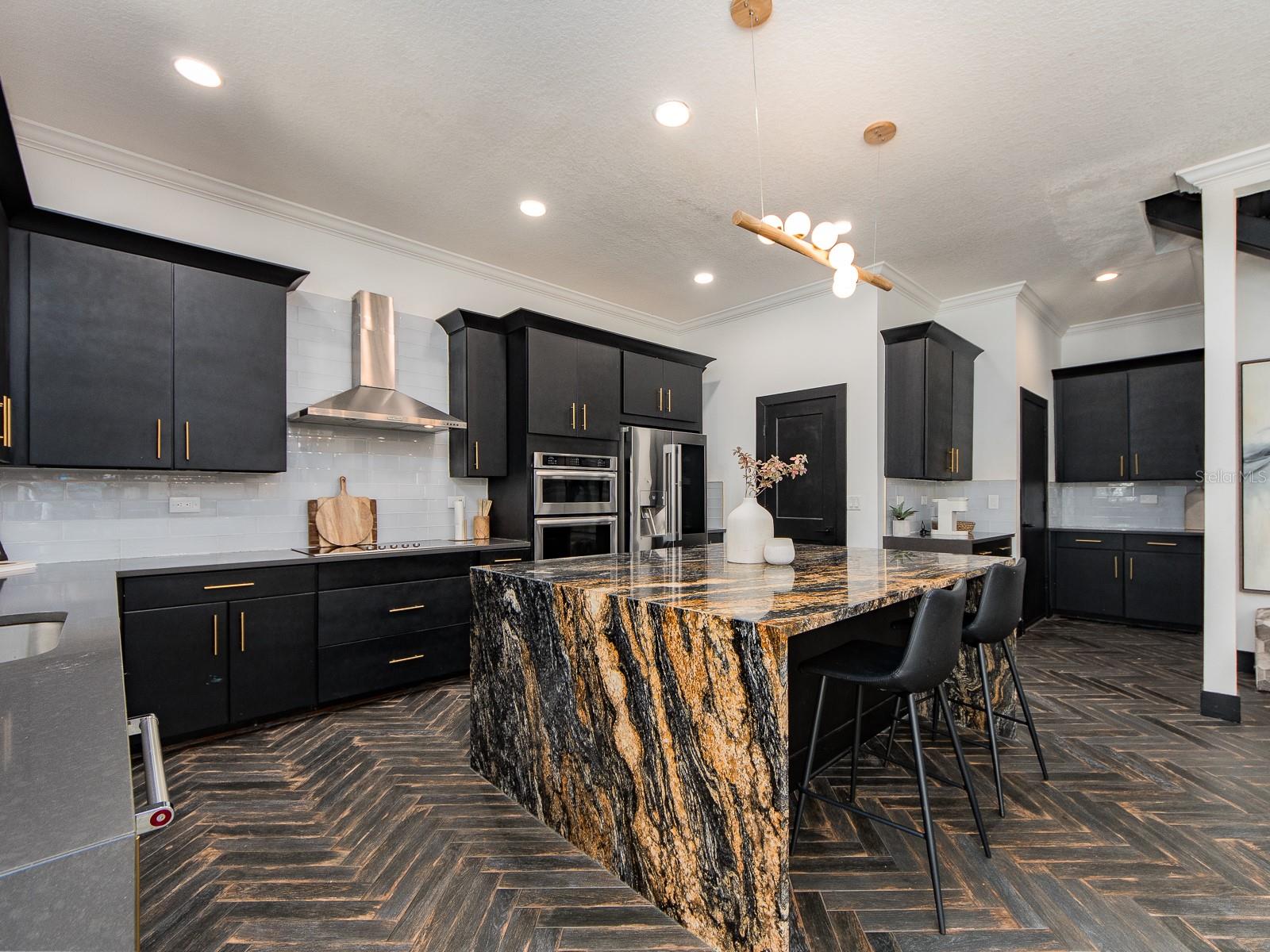 Image 4 of 51 For 1064 Sylvia Lane