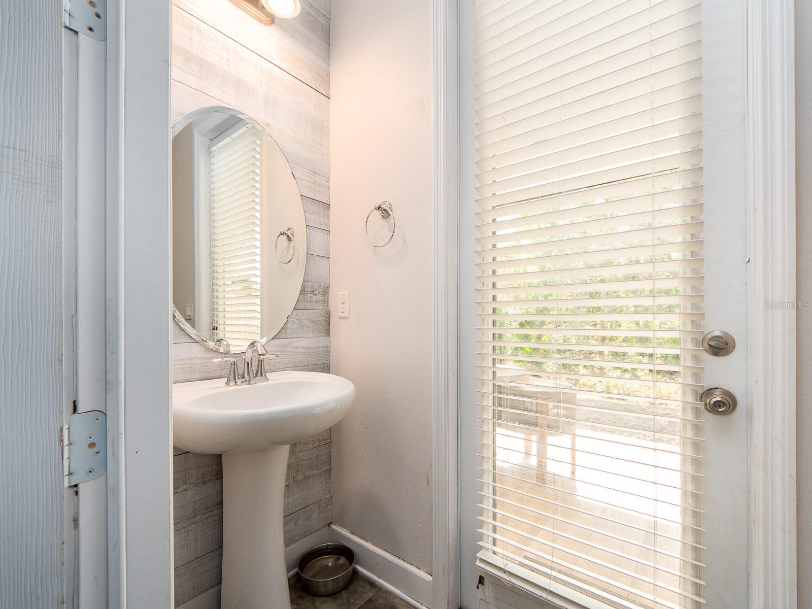 Image 46 of 51 For 1064 Sylvia Lane