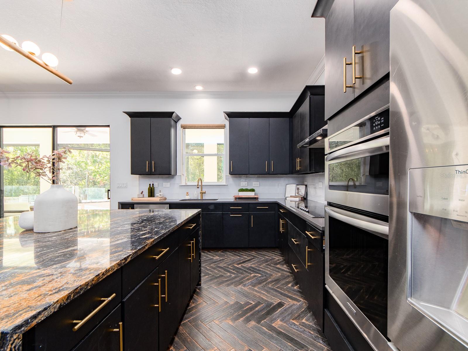 Image 5 of 51 For 1064 Sylvia Lane