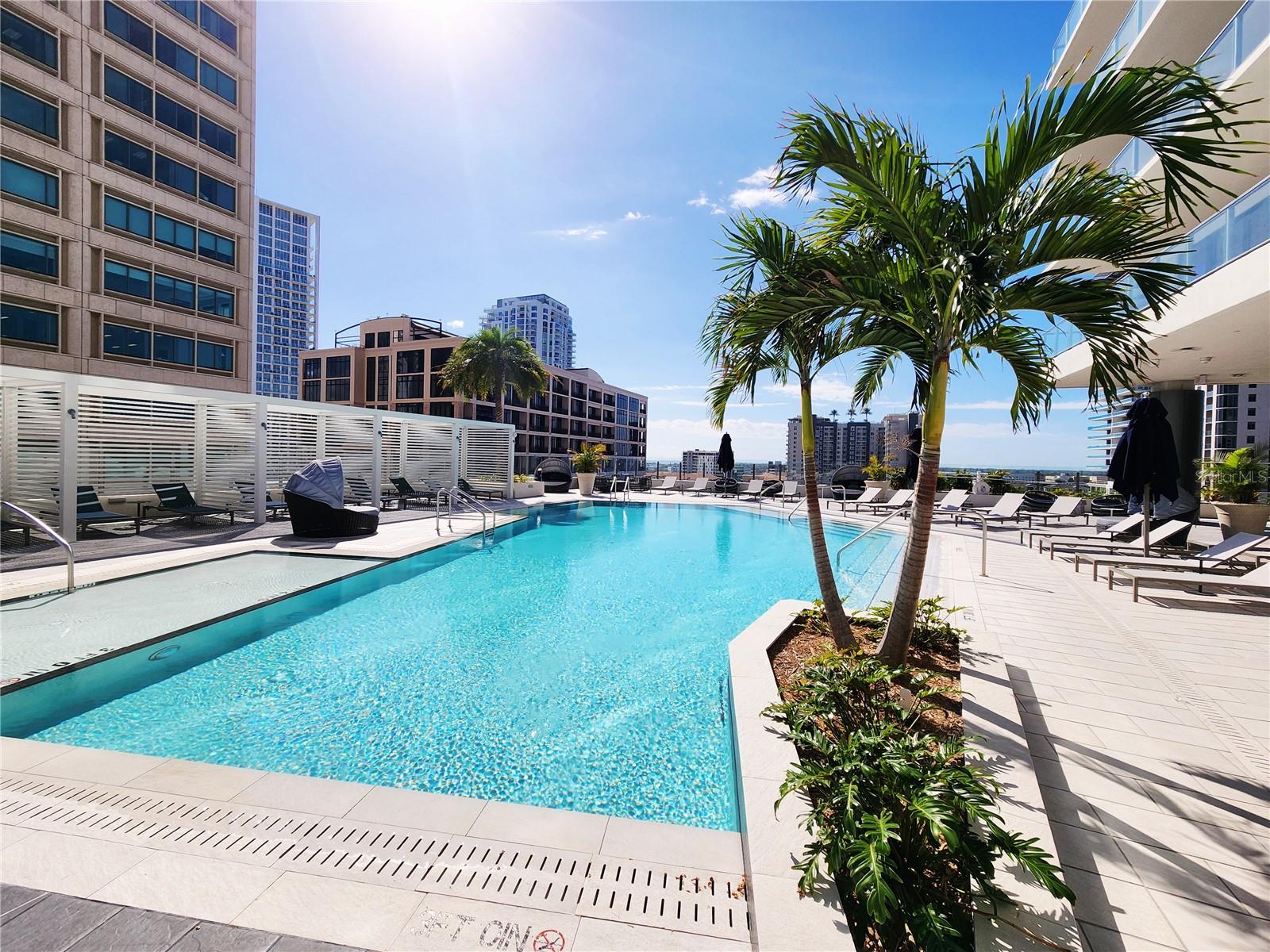 Image 20 of 28 For 275 1st Avenue S 2307