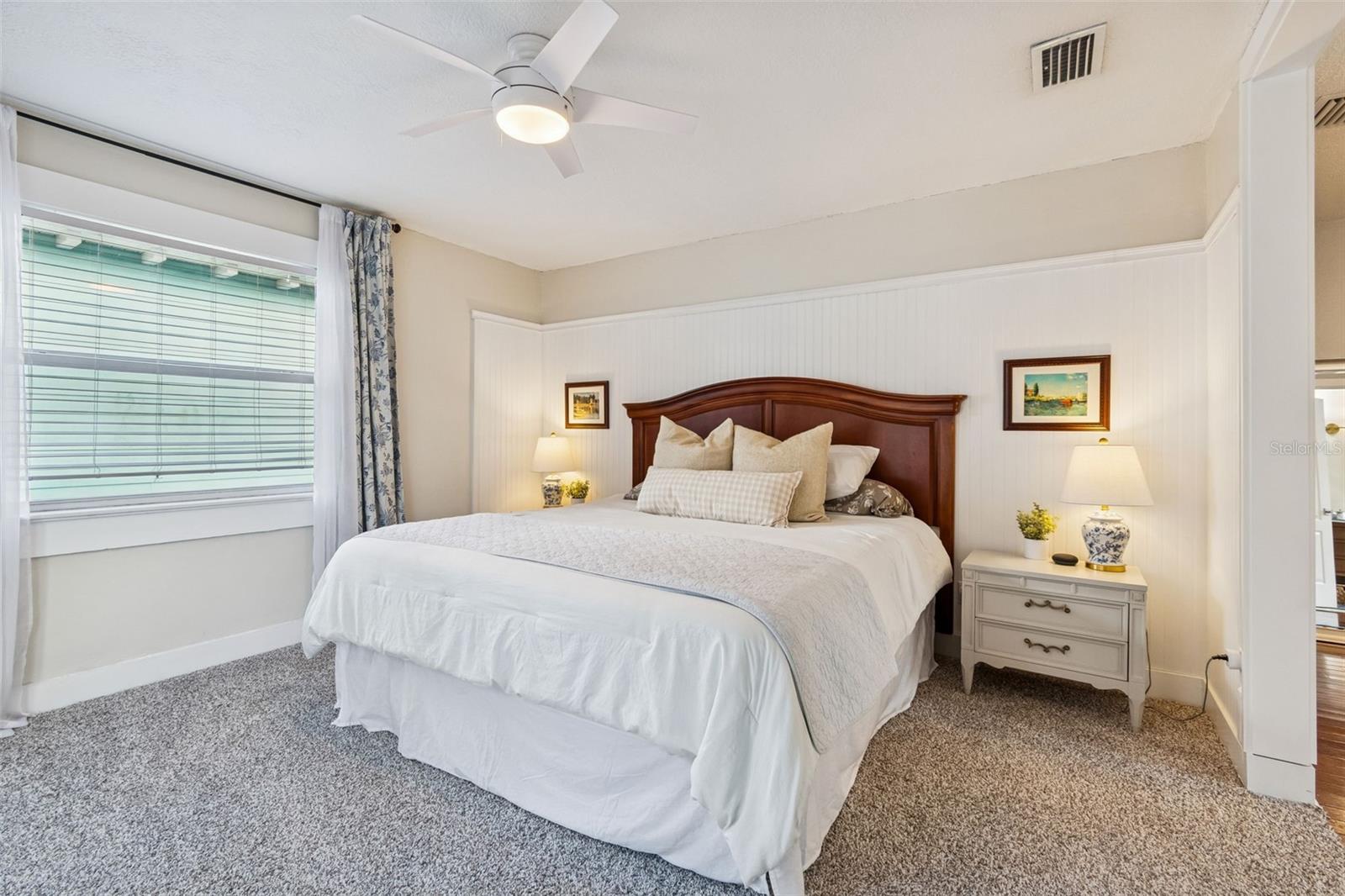 Listing photo id 17 for 231 Jean Street