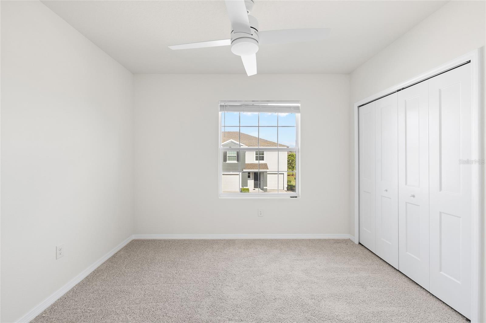 Image 14 of 32 For 8502 Falling Blue Place