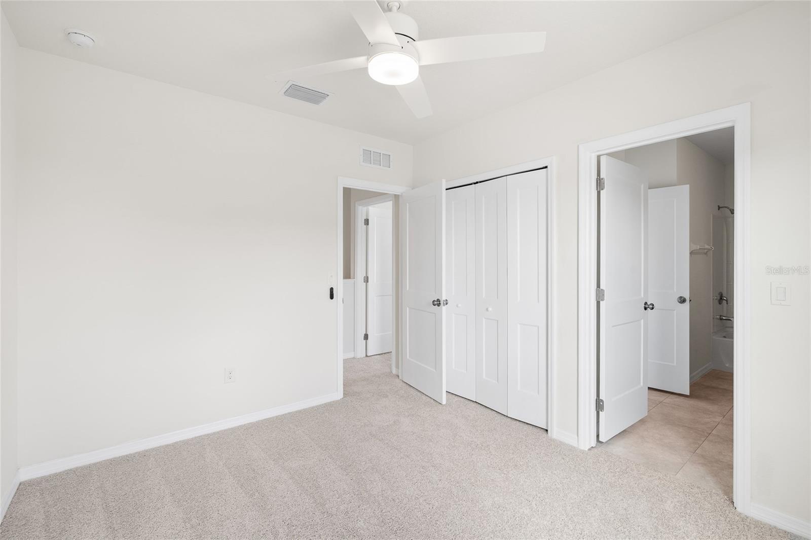 Image 19 of 32 For 8502 Falling Blue Place