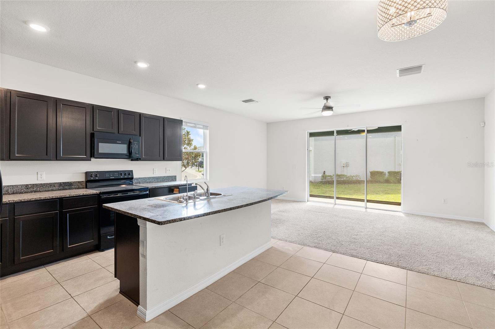 Image 5 of 32 For 8502 Falling Blue Place