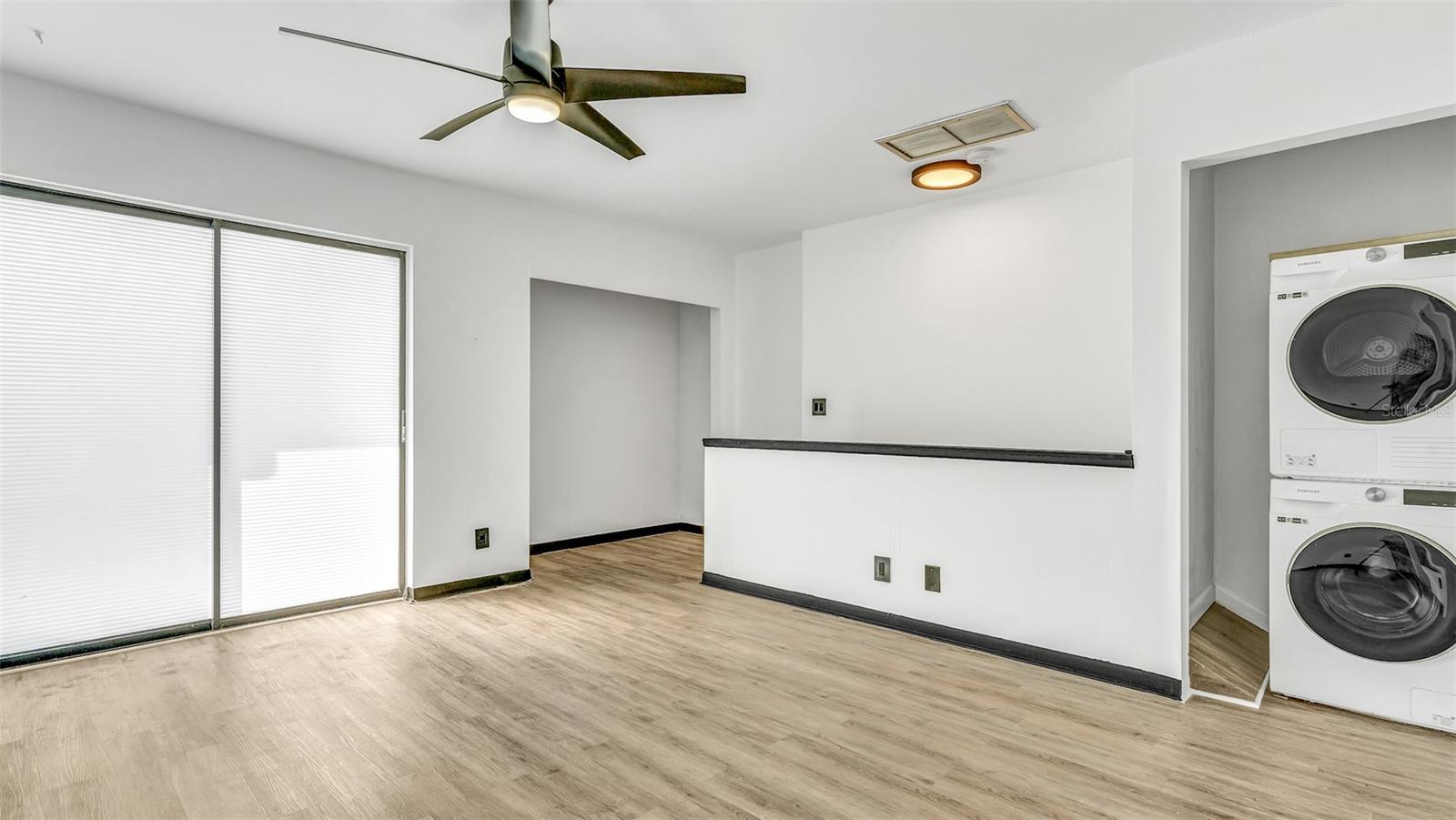 Image 19 of 37 For 8800 Bardmoor Boulevard 12