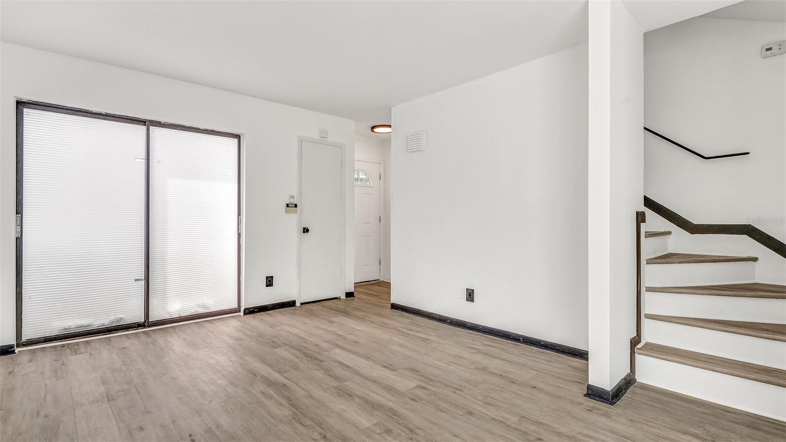 Image 7 of 37 For 8800 Bardmoor Boulevard 12