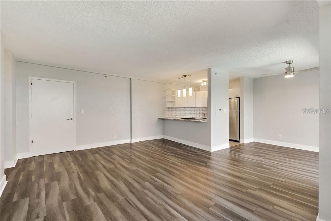 Image 17 of 37 For 3315 58th Avenue S 615