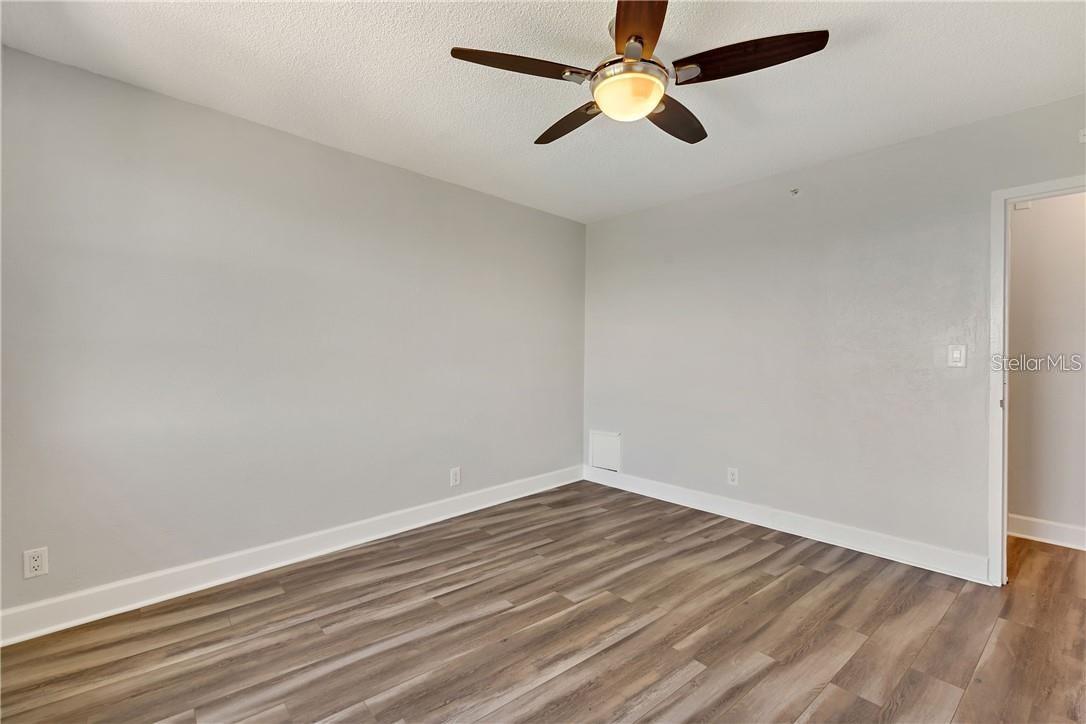 Image 22 of 37 For 3315 58th Avenue S 615