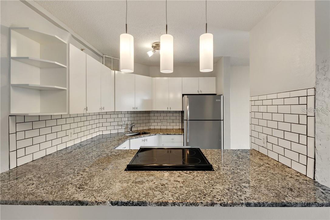 Image 9 of 37 For 3315 58th Avenue S 615