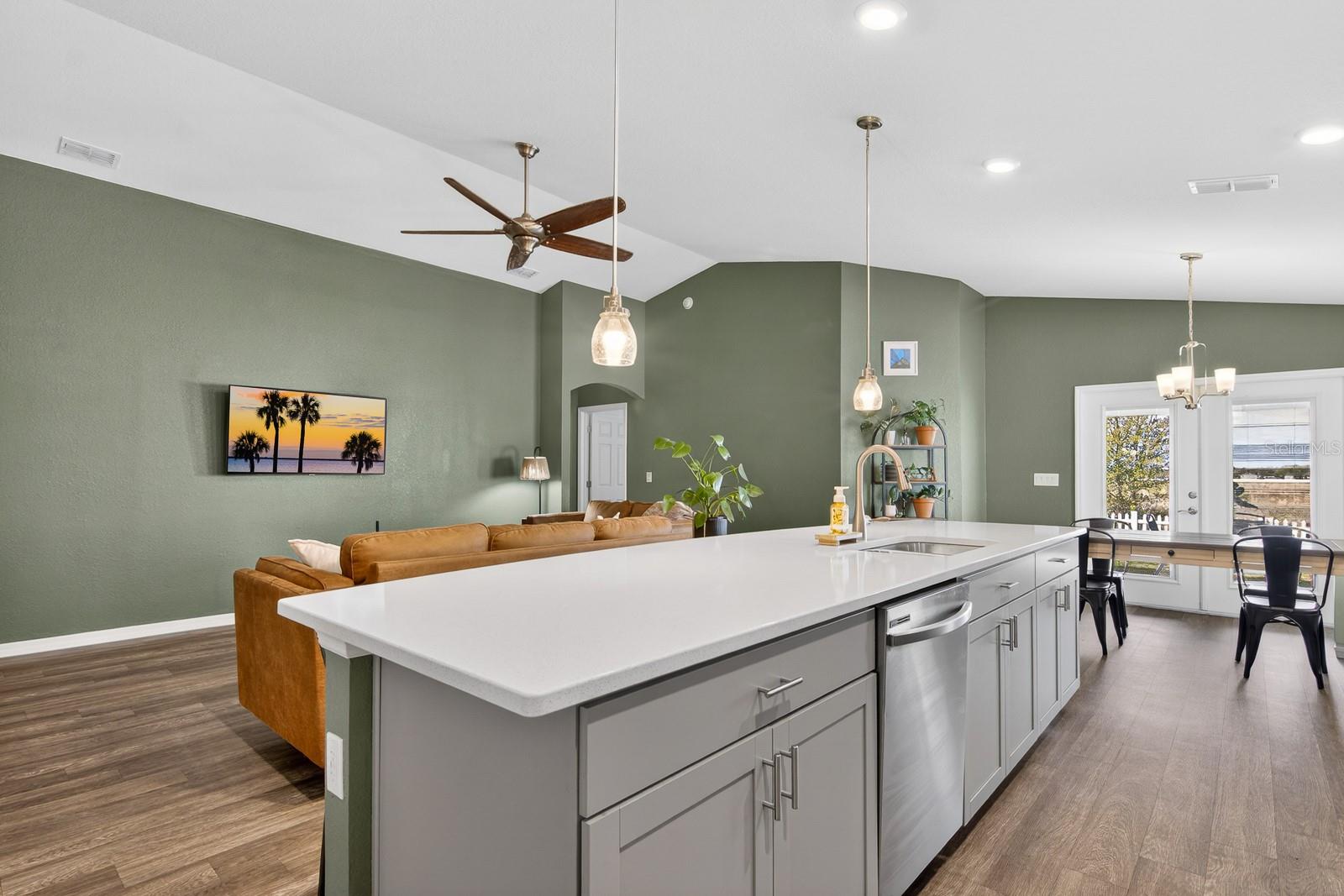 Image 14 of 58 For 11911 Stone Pine Street