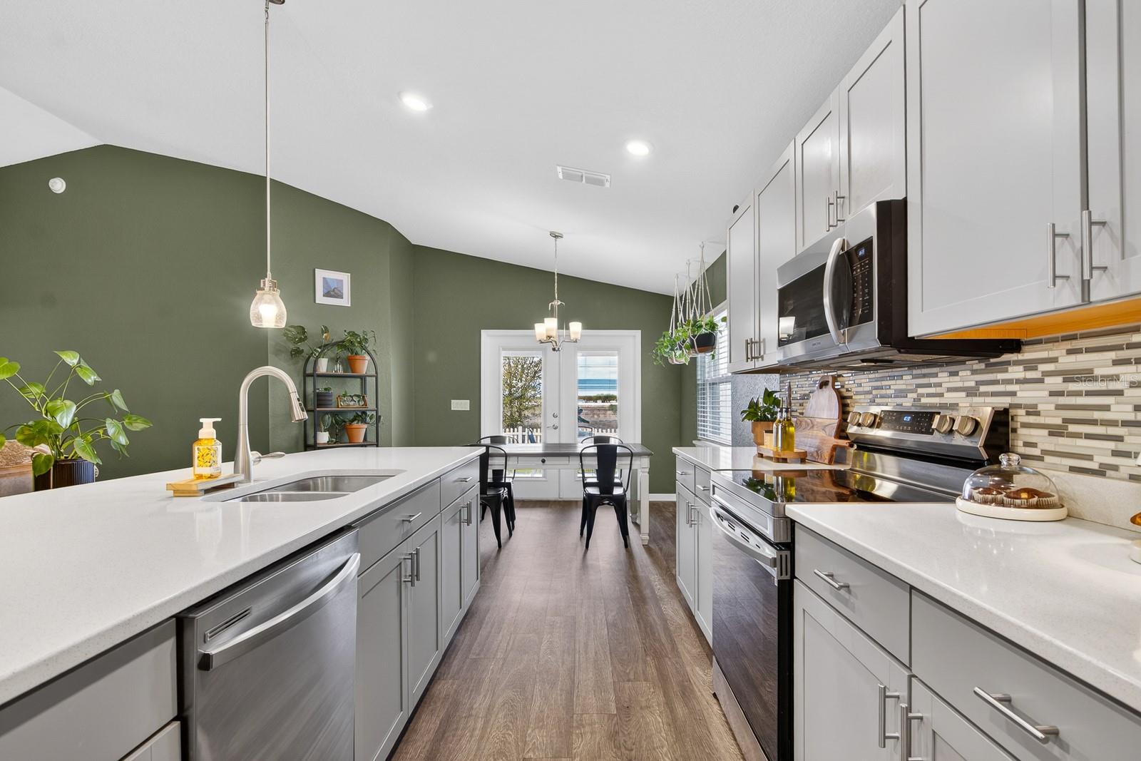 Image 15 of 58 For 11911 Stone Pine Street