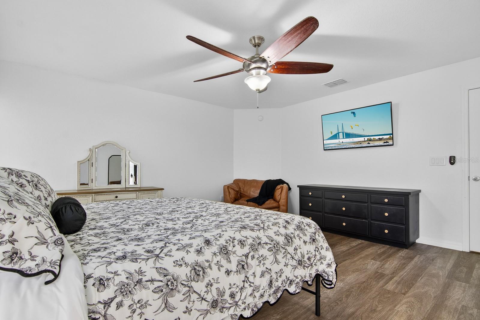 Image 23 of 58 For 11911 Stone Pine Street