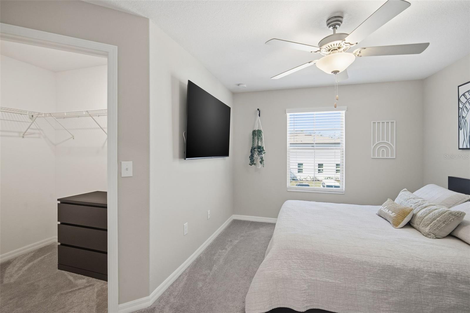 Image 11 of 41 For 1488 Cassius Street