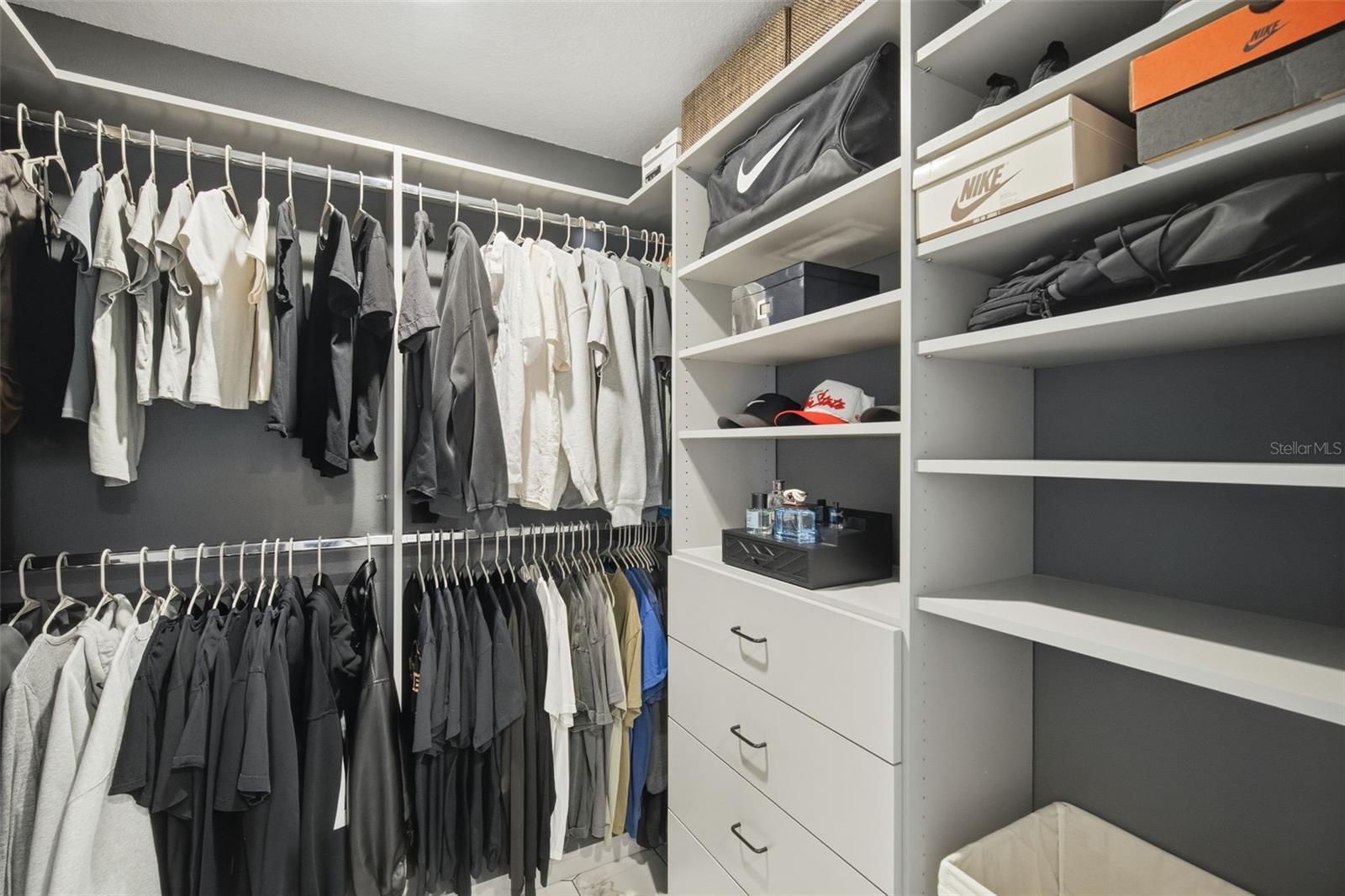 Image 18 of 41 For 1488 Cassius Street