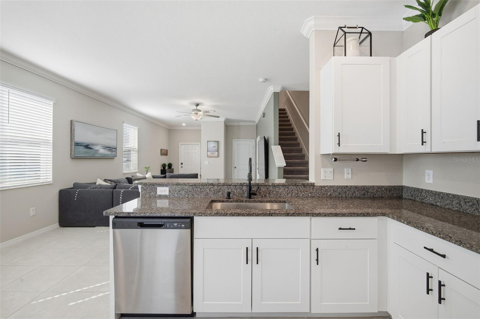 Image 21 of 41 For 1488 Cassius Street