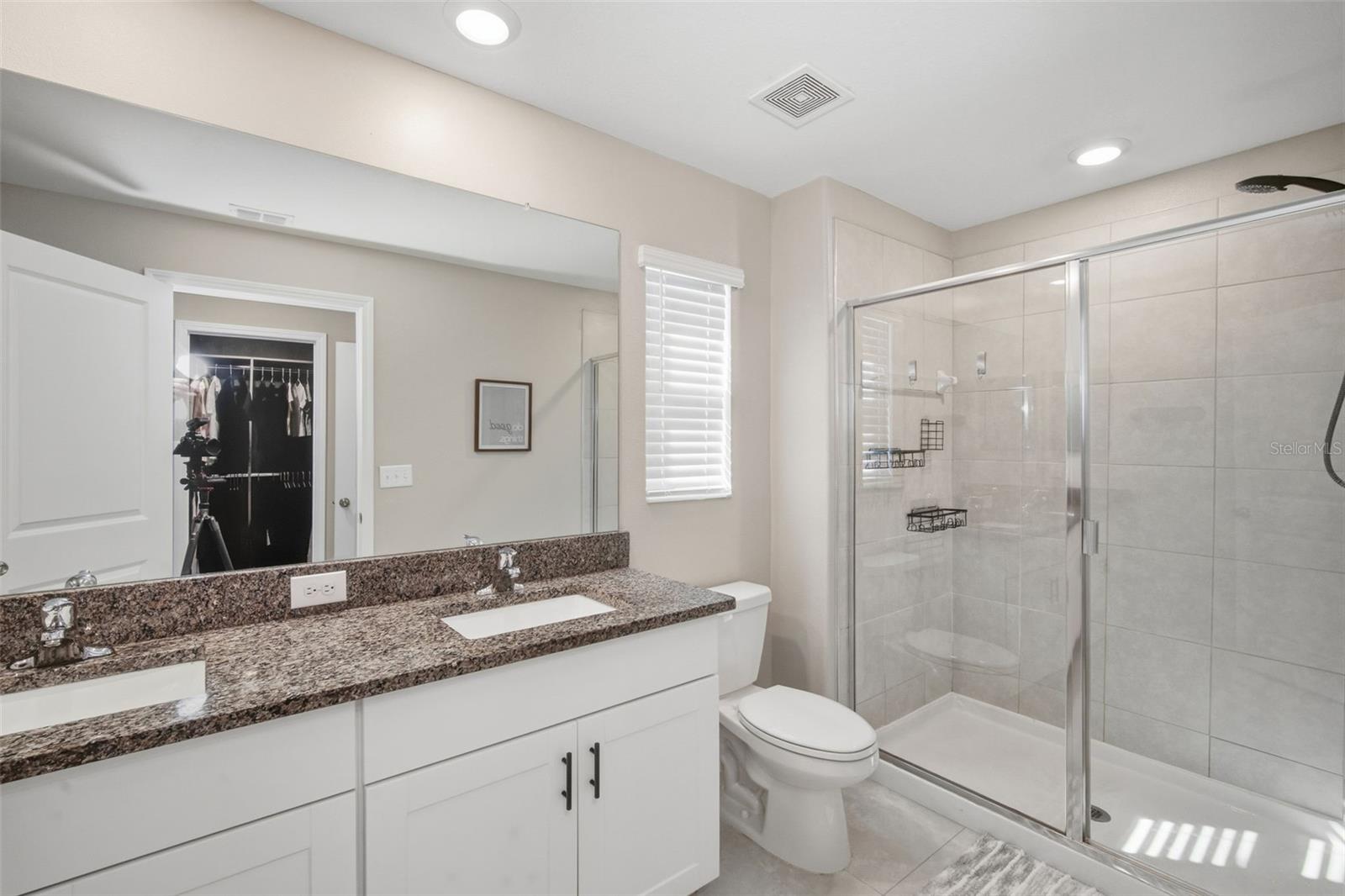 Image 23 of 41 For 1488 Cassius Street