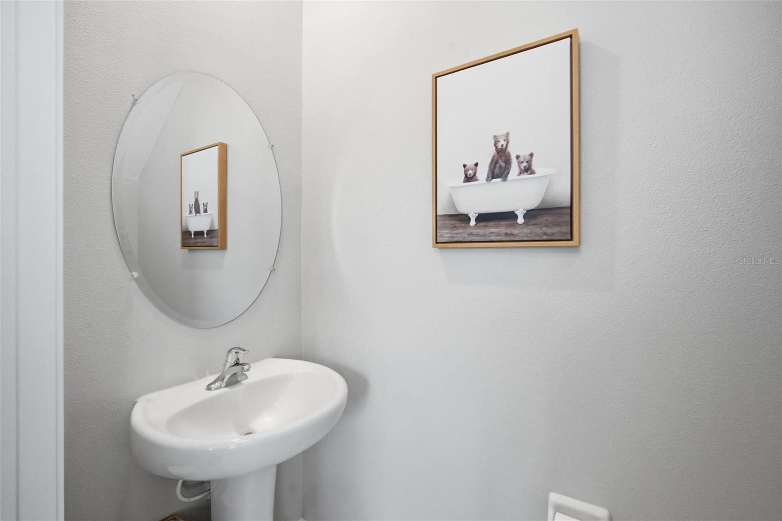 Image 24 of 41 For 1488 Cassius Street