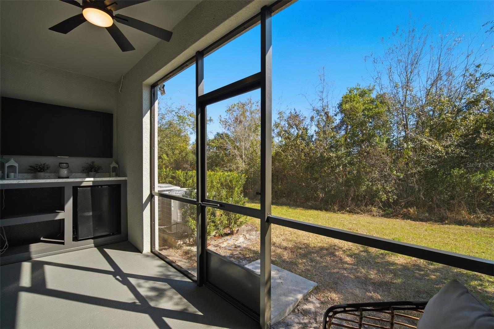 Image 27 of 41 For 1488 Cassius Street