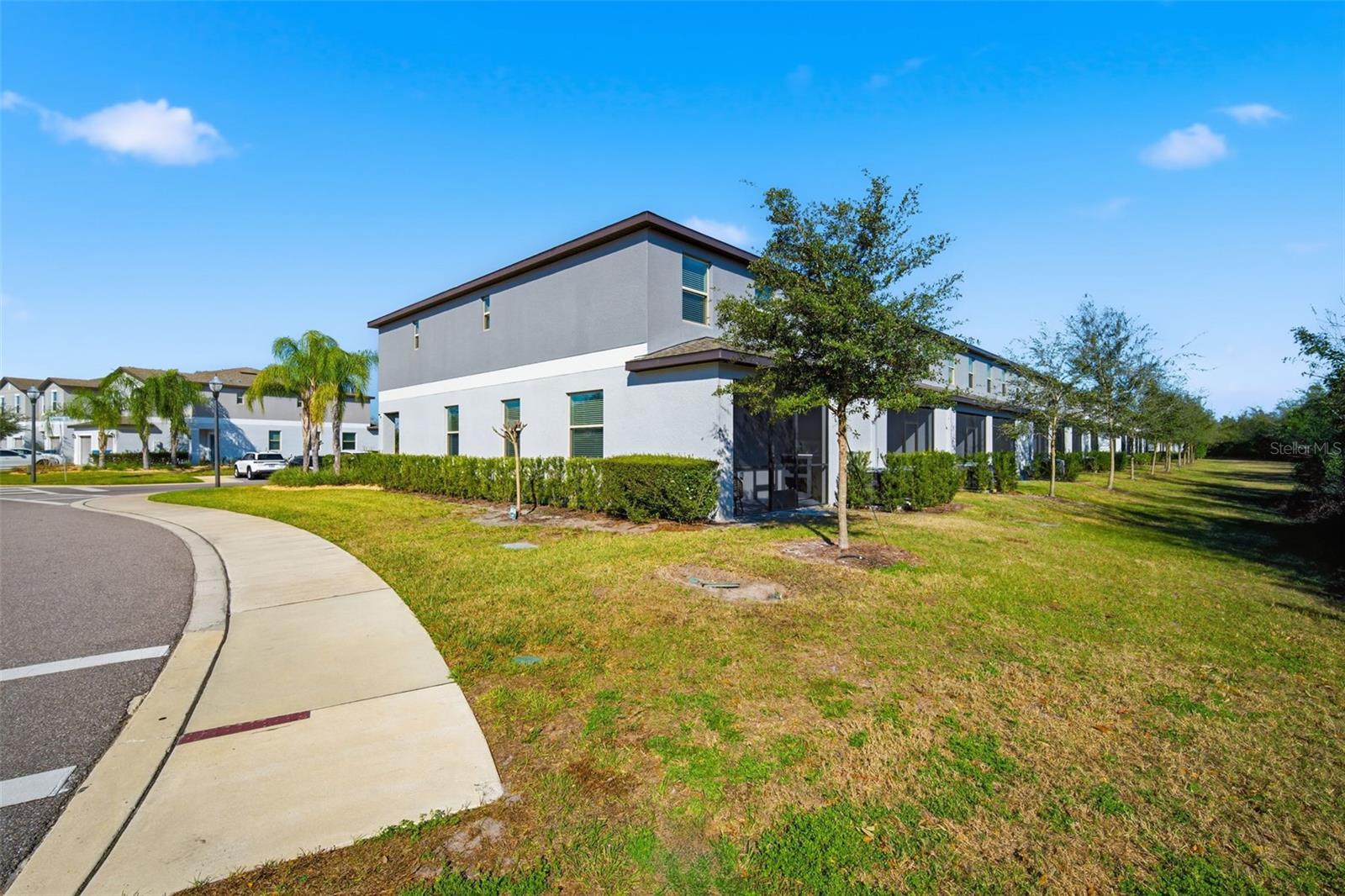 Image 30 of 41 For 1488 Cassius Street