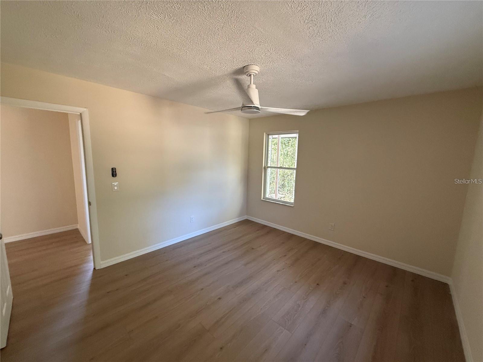 Image 23 of 39 For 920 Kings Estate Road