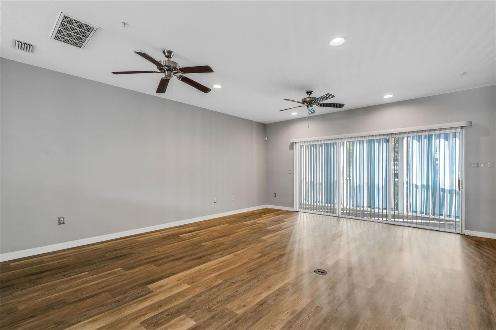 Image 14 of 69 For 3107 Oyster Bayou Way