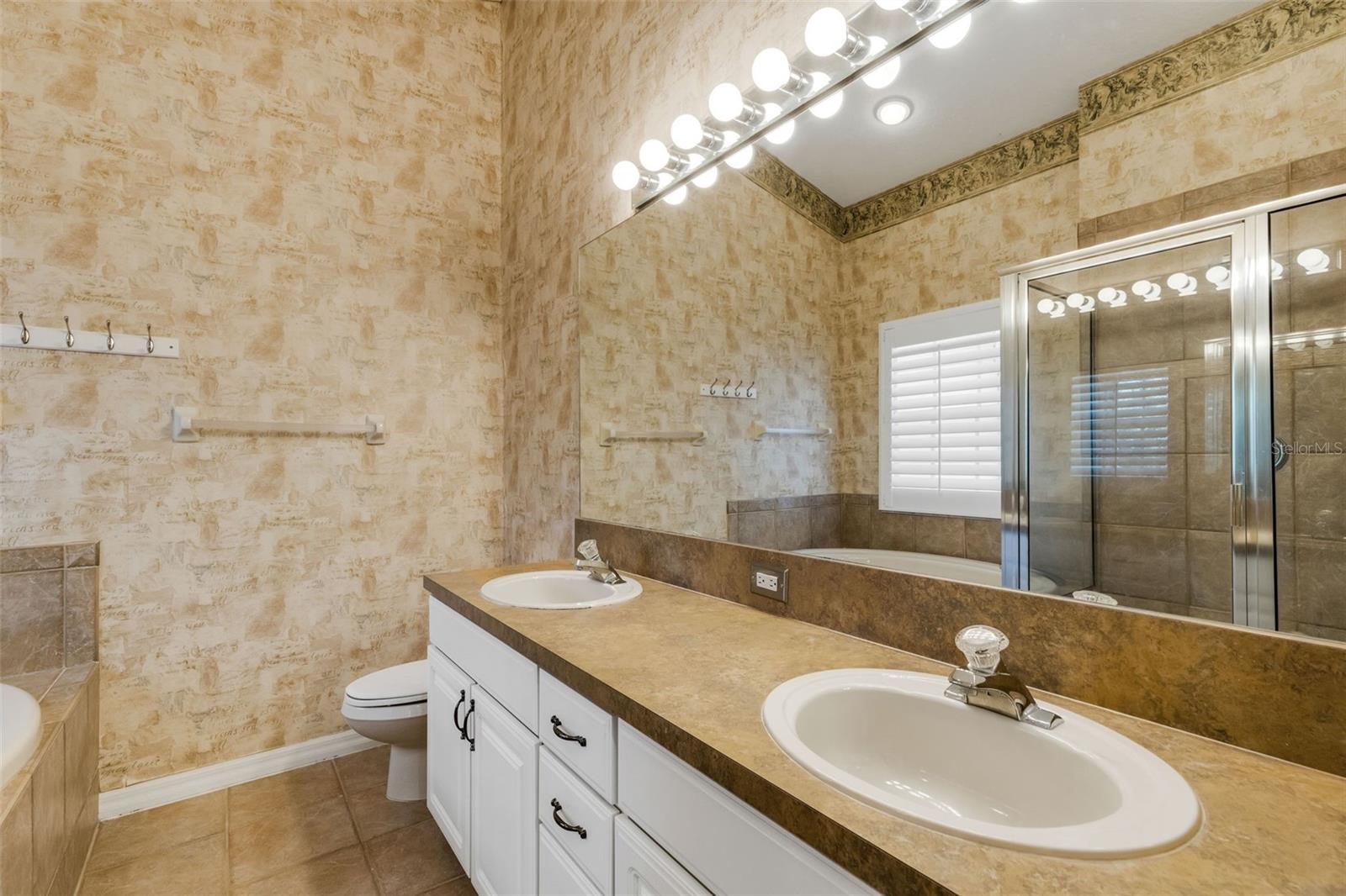 Image 31 of 69 For 3107 Oyster Bayou Way