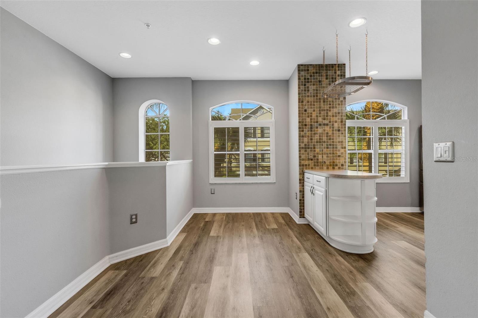 Image 4 of 69 For 3107 Oyster Bayou Way