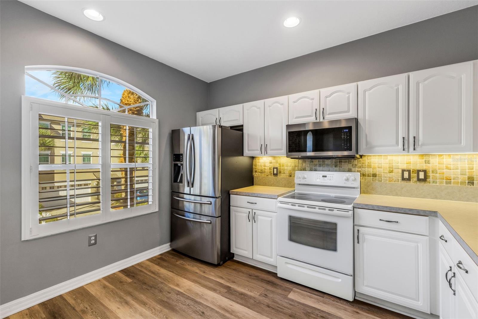 Image 9 of 69 For 3107 Oyster Bayou Way