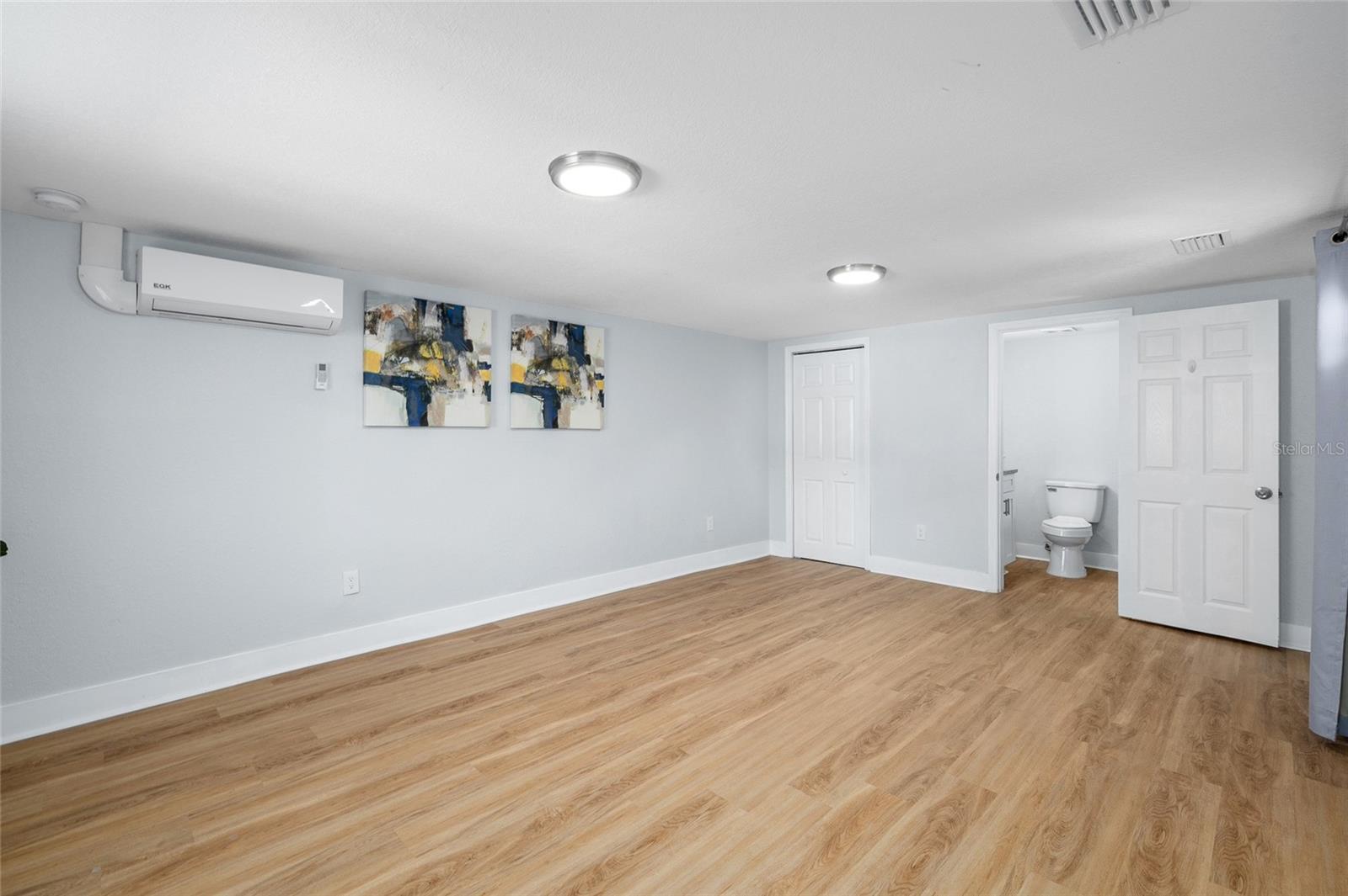 Image 15 of 40 For 2606 Henry Avenue