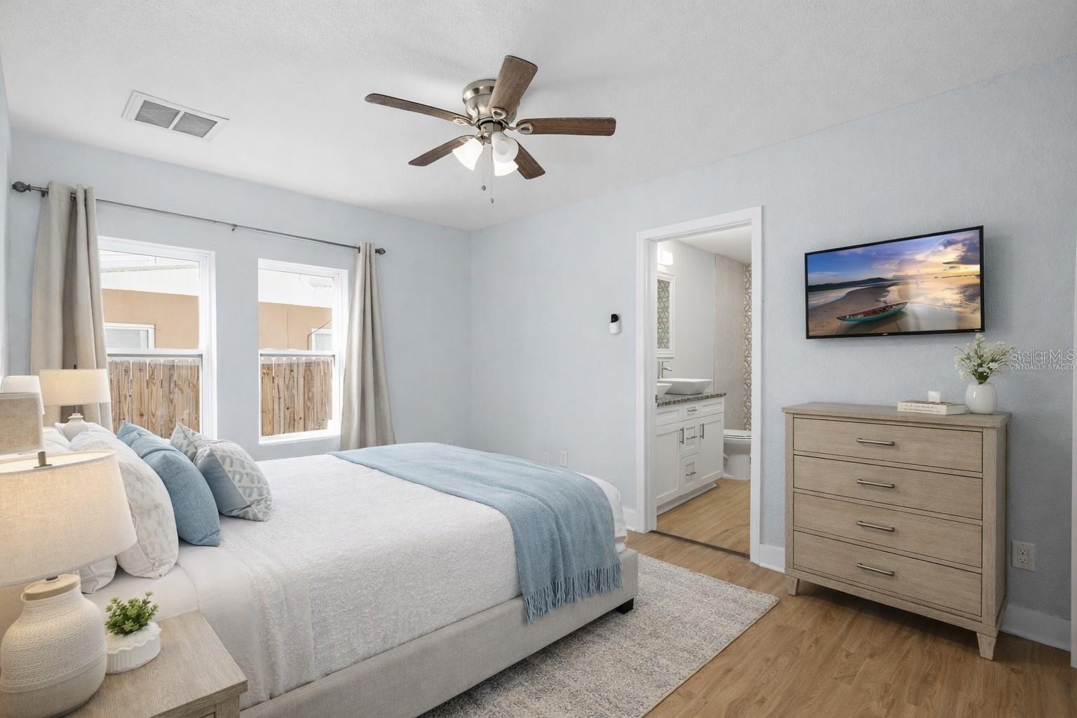 Image 21 of 40 For 2606 Henry Avenue