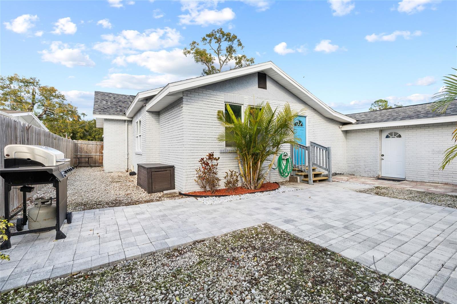 Image 32 of 40 For 2606 Henry Avenue