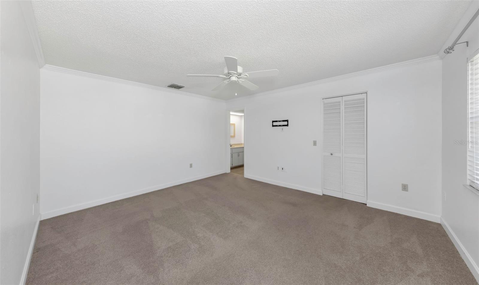 Image 11 of 33 For 3957 Tarpon Pointe Circle